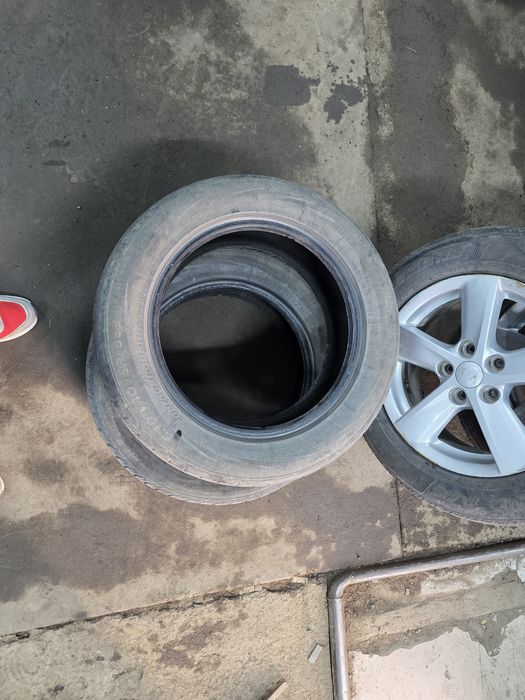 Шины б/у, за комплект 20 000 тг!