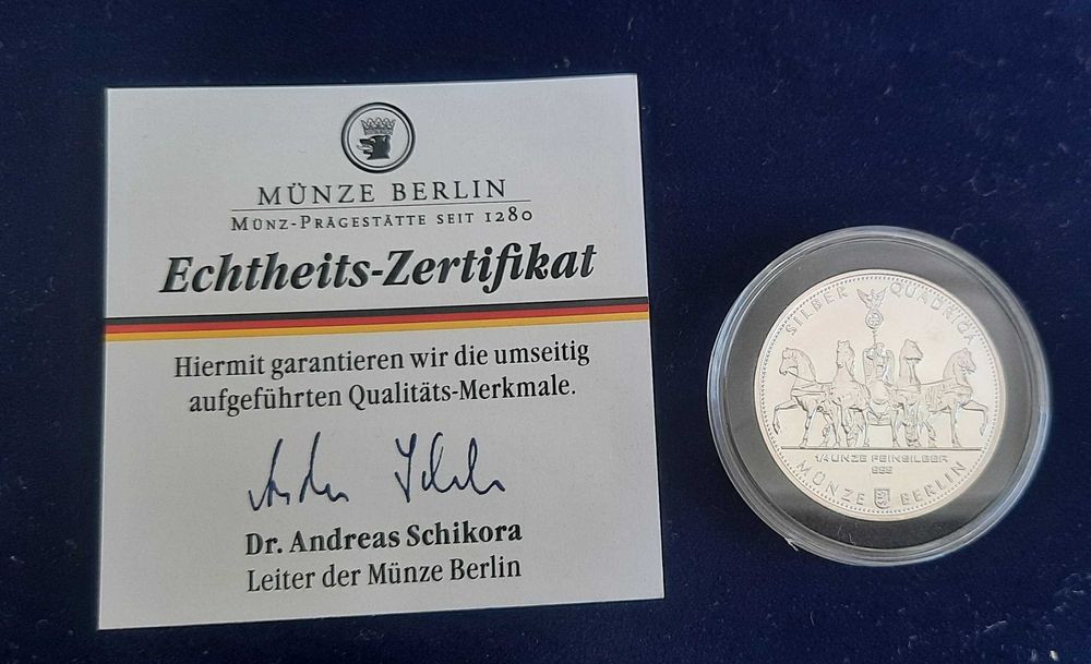 Сребърен 1/4 унция плакет Münze Berlin Quadriga, със сертификат