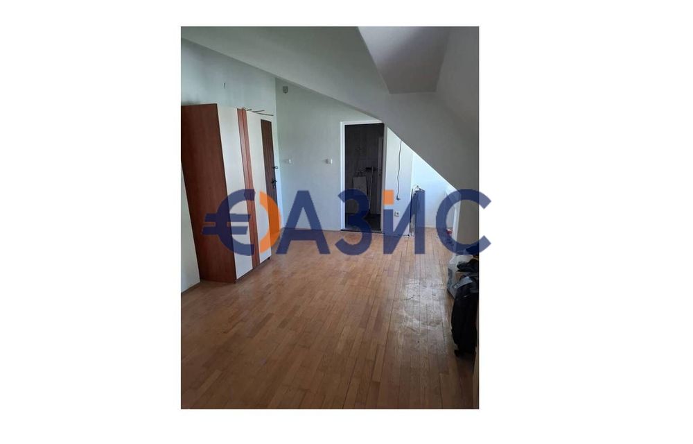 Студио на последен етаж в центъра на Несебър-35,8 кв. м., България,