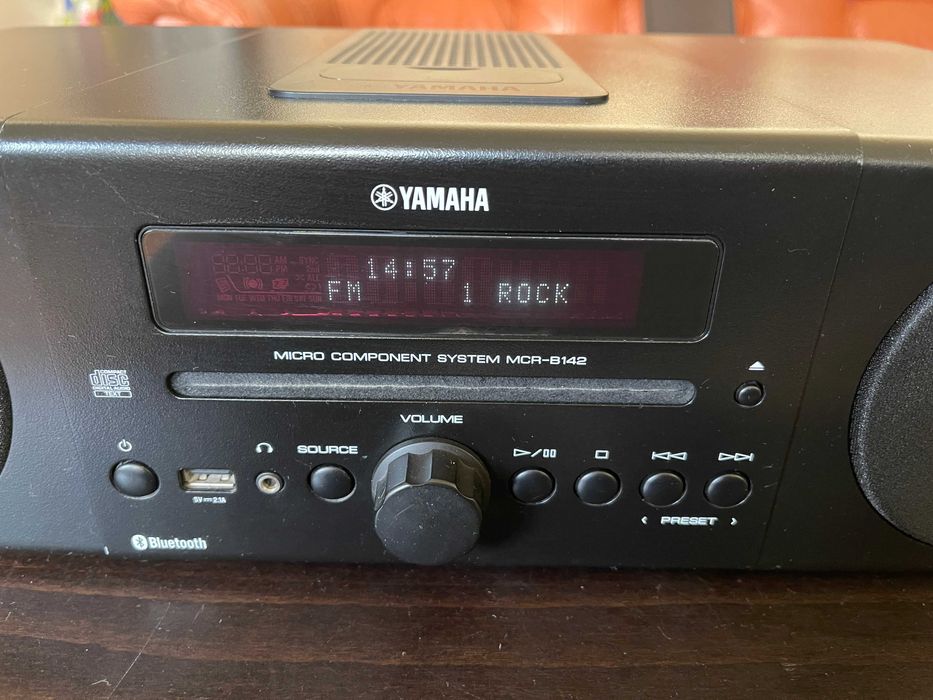 YAMAHA MCR-B142 micro система CD колони дистанционно MP3 USB Bluetooth
