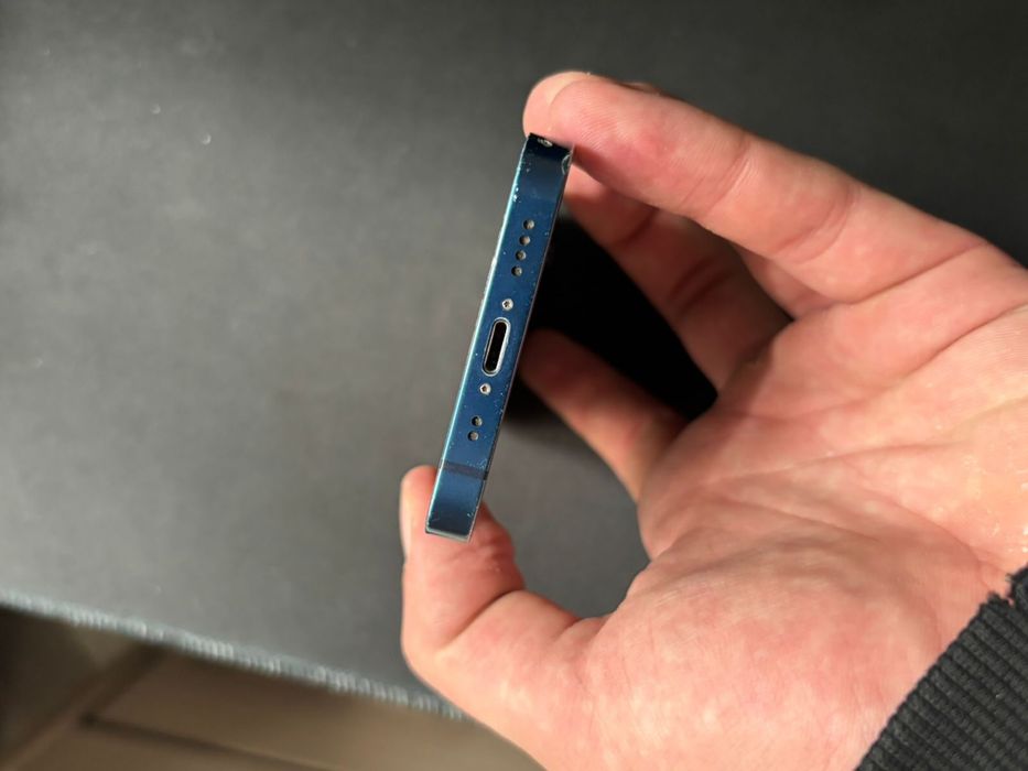 Iphone 12 mini.