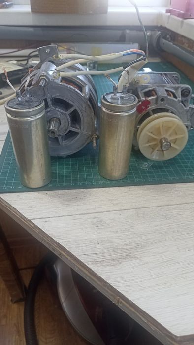 Продам электродвигатели