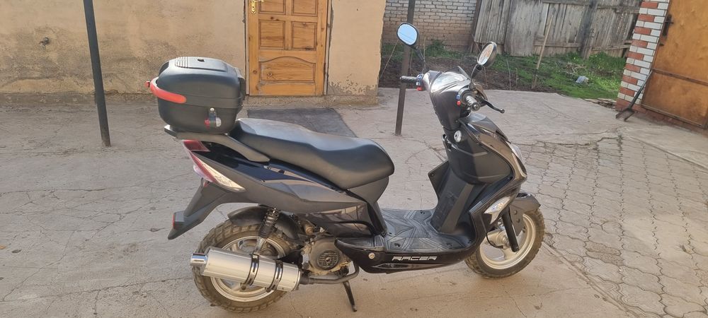 Продам скутер рейсер 50 куб.