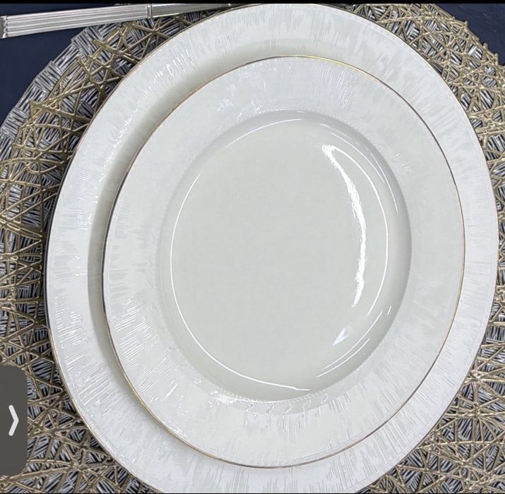 108 предметов костяной фарфор.