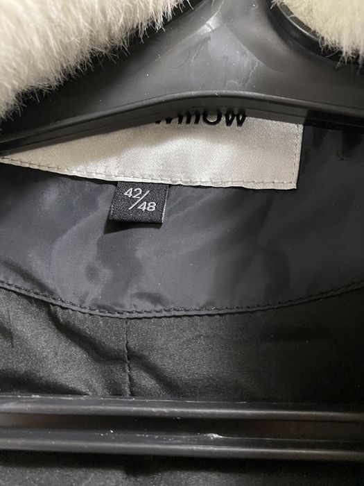 Продам куртку новую