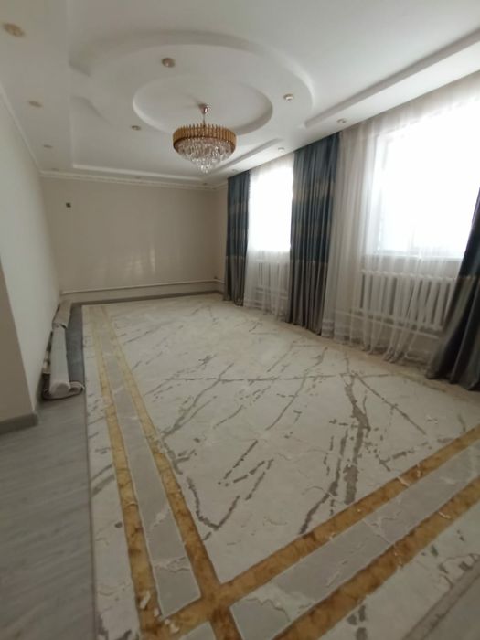 Уй сатылады  Коксарай кошесінде