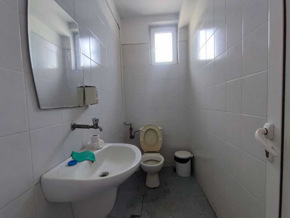 Продава се Промишлена сграда в Велико Търново, Център - 1068 кв.м за 609 €/кв.м - Снимка #12