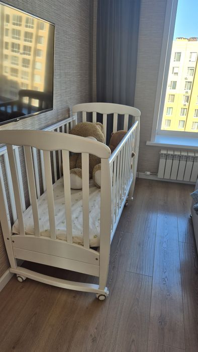 Продам кроватку детскую