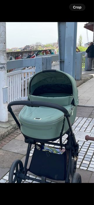 Cybex Priam 4 LEAF GREEN - 2023г. с две тапицерии и зимен чувал