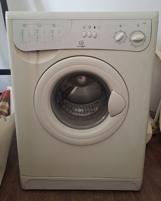 Стиральная машина Indesit