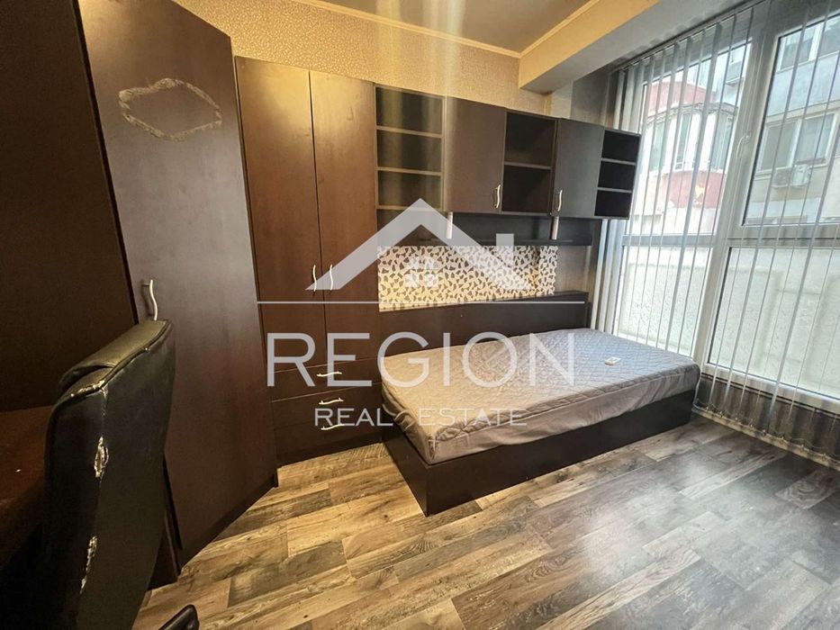 Дава се под наем Тристаен апартамент в Варна, Цветен квартал - 75 кв.м за 612 € - Снимка #7