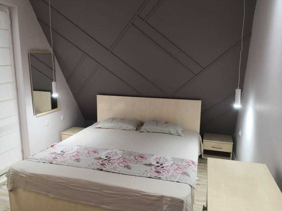 Дава се под наем Тристаен апартамент в Бургас, Славейков - 124 кв.м за 714 € - Снимка #3