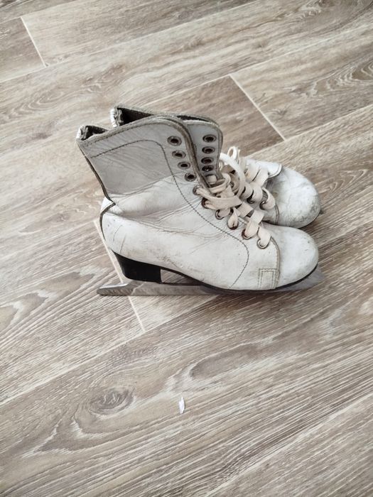 Детские коньки 30-32 р