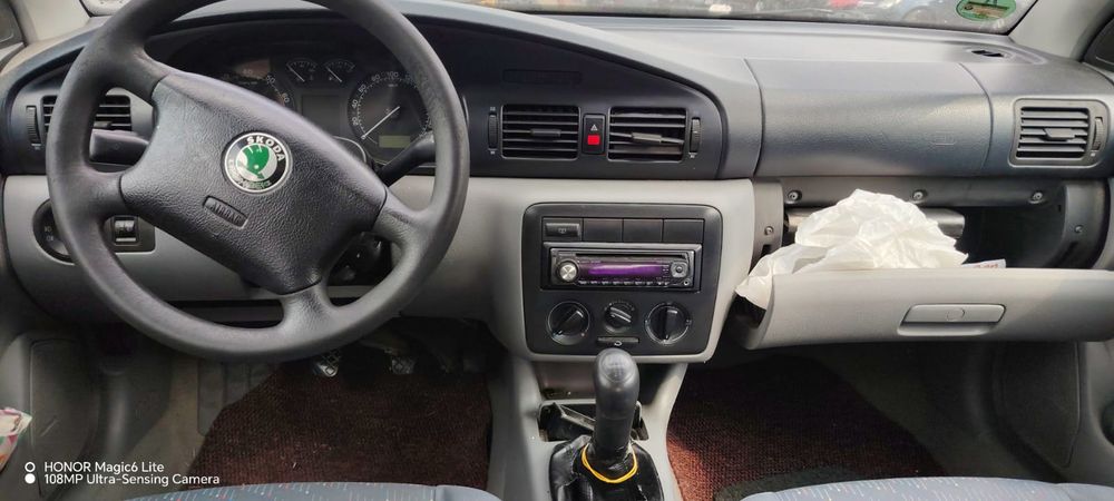 Dezmembrez Skoda Octavia - 1 (facelift) (2000 - 2010), 1.4 benzina, manual, AXP, DUW