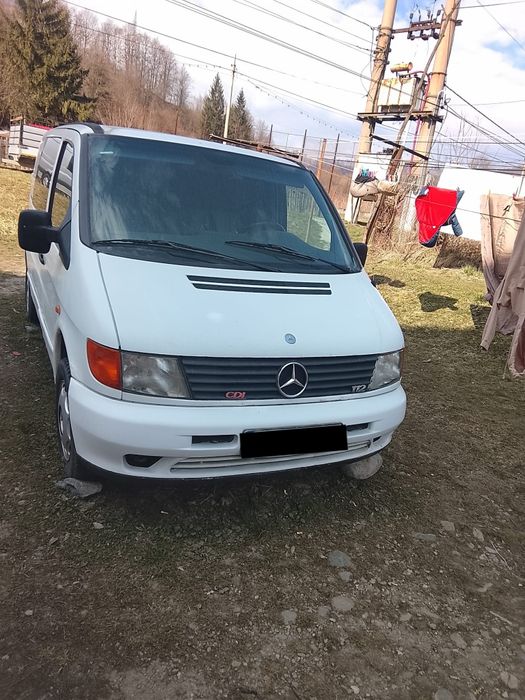 Vând mercedes vito v class