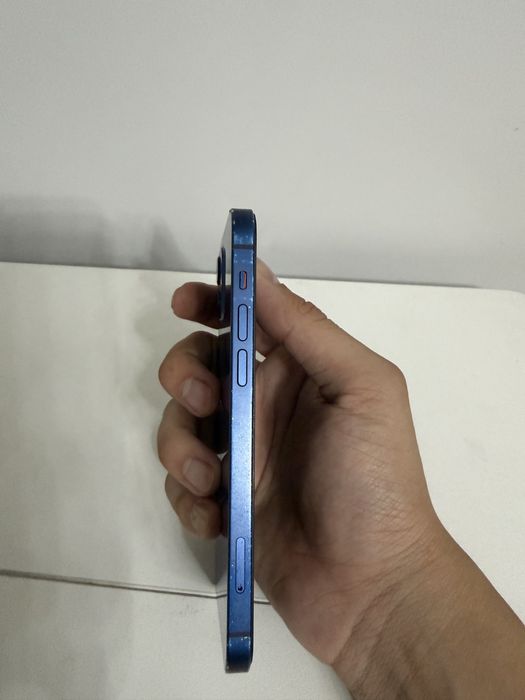 Iphone 12 64гб.