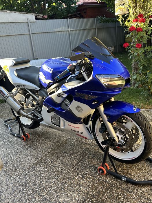 Vand yamaha r6 2000