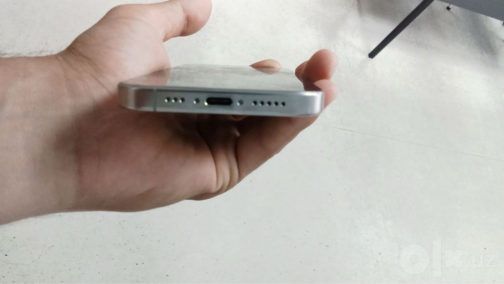 Iphone 16pro 128gb titanium sotiladi