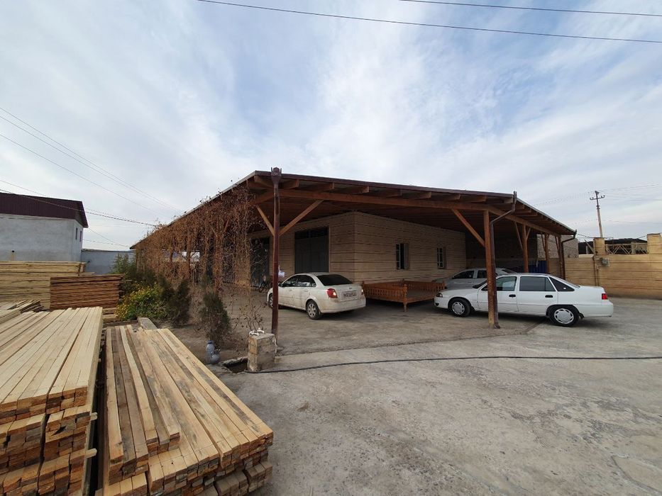 Склад ва ишлаб чикаришга мулжалланган бино сотилади