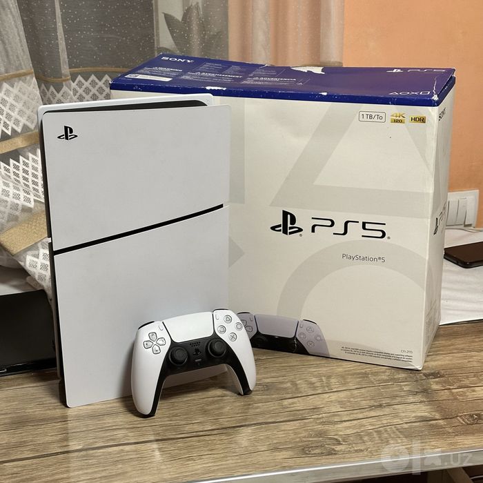 Playstation 5 slim 1tb yili2026