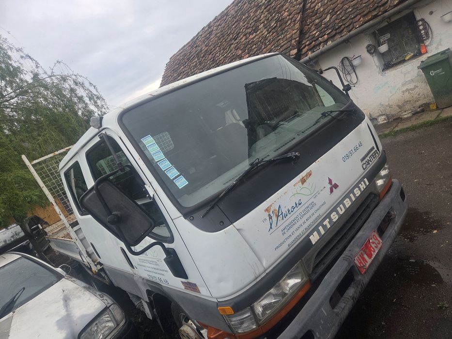 MITSUBISHI Canter 2001