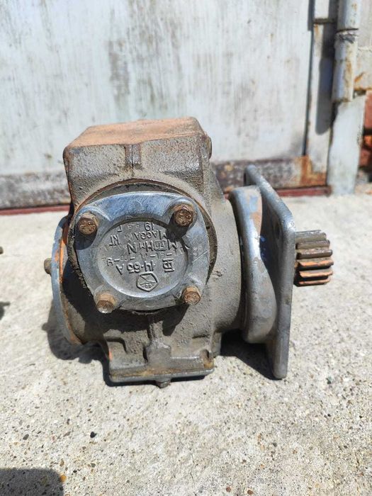 Продам редукторы