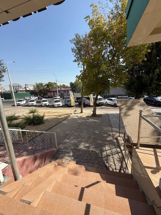 Юнусабад Мега 1-Линя Продается Нежилой