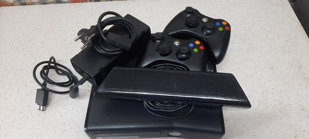 Vand xbox 360 modat cu kinekt