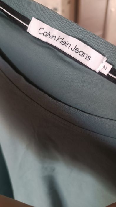 Продам футболку ck