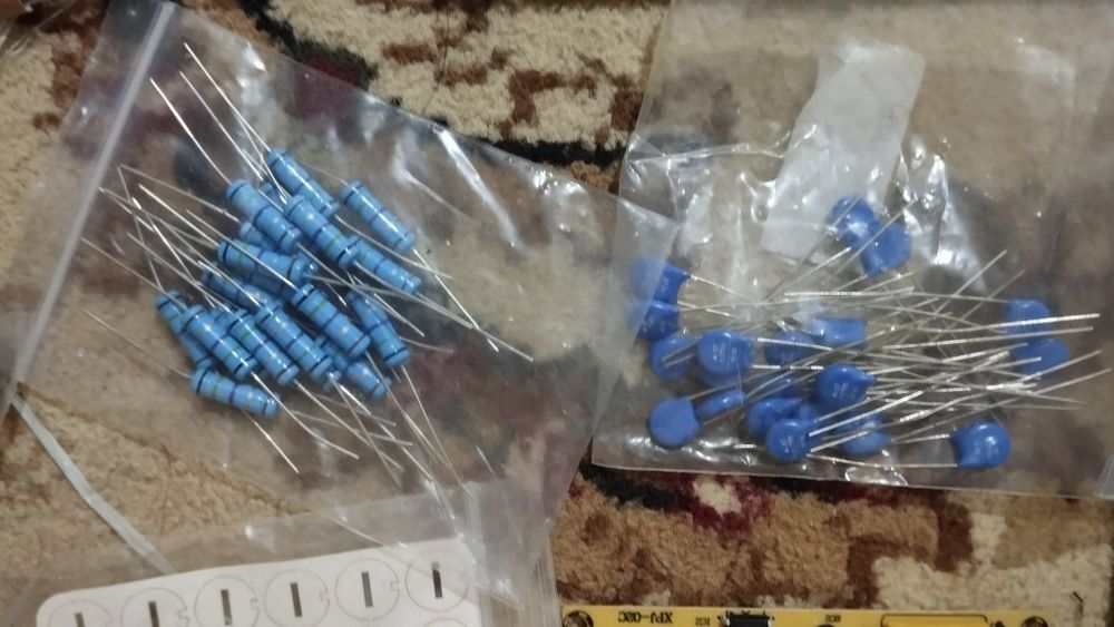 Продам запчасти мелкие