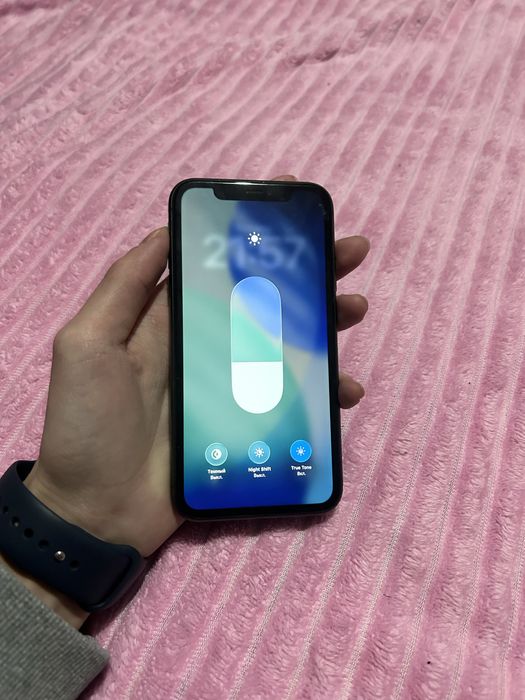 Продам Айфон 11 64gb 73%