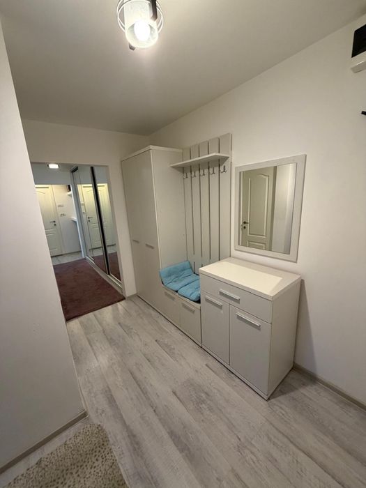 Apartament 3 camere, 2 bai, etaj 1, Maracineni blocuri, zona Zaris