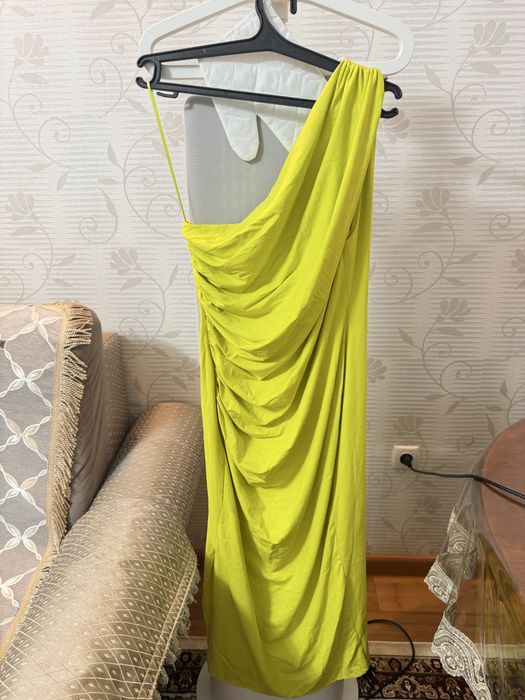 Продам платья от zara