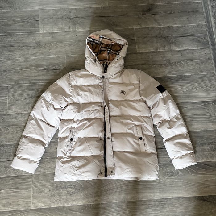 Зимно яке на Burberry