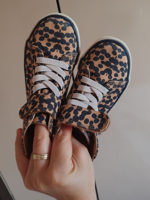 Încălțăminte mărime 26