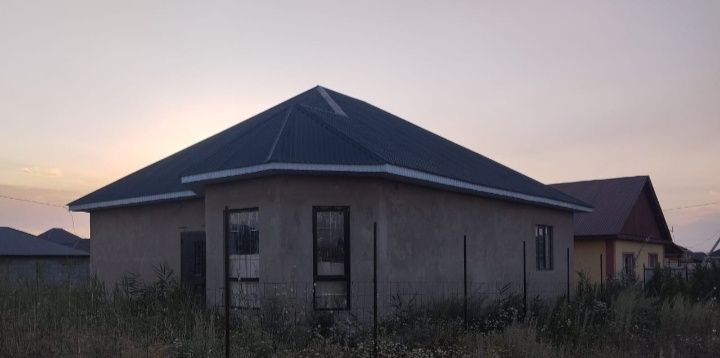 Үй сатылады. Участок 6 соток.