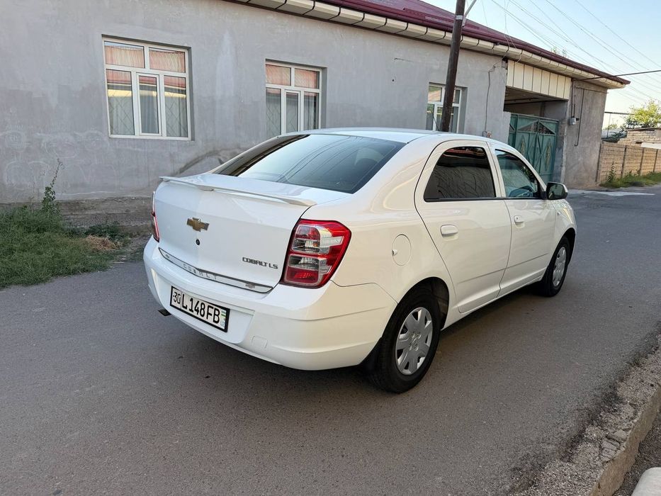 Продается Шевроле кобальт механика 2013 год. Пробег 162000