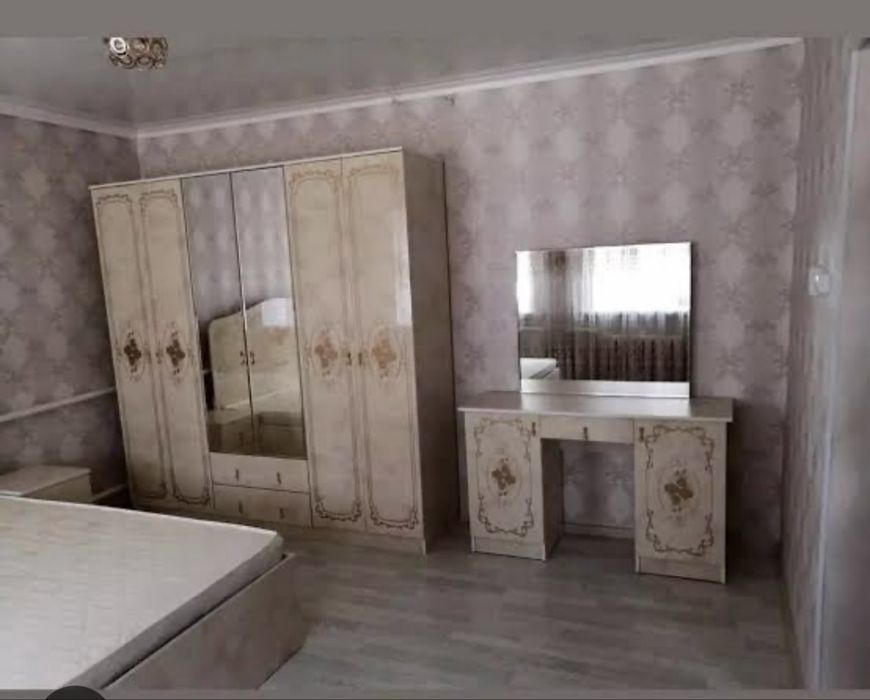 Спальный гарнитур