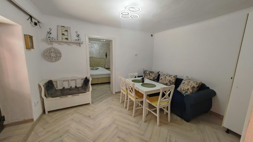 Proprietar închiriez aprtament 2 camere