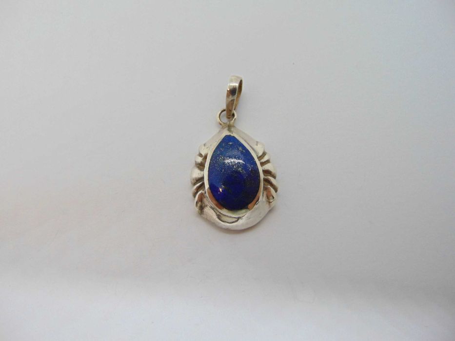 Pandantiv din argint cu lapis lazuli