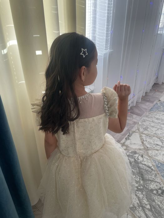 Платья бальные…..