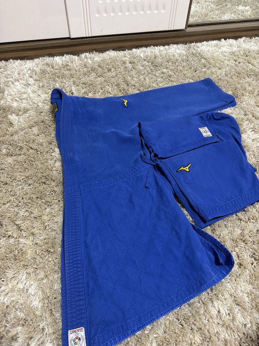 оригинальное кимано Mizuno