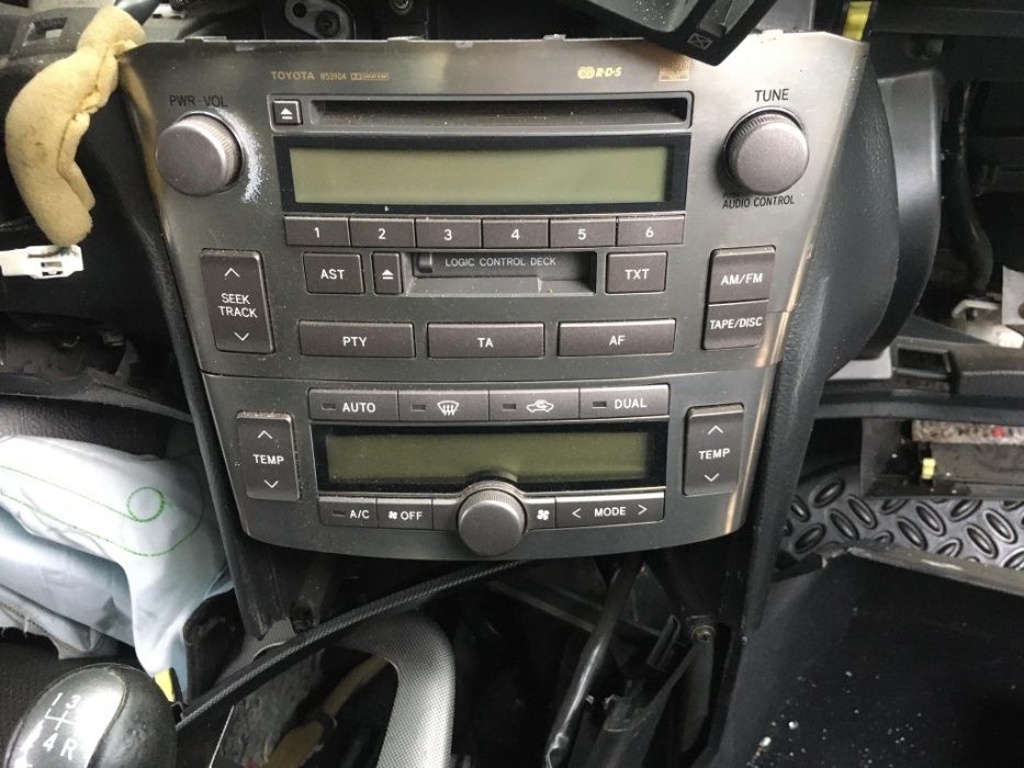 toyota avensis 2.0 d4d на части тойота авенсис комби д4д