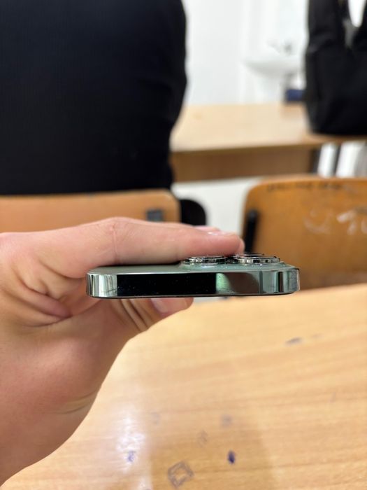 Продаю iphone 13 pro 128gb