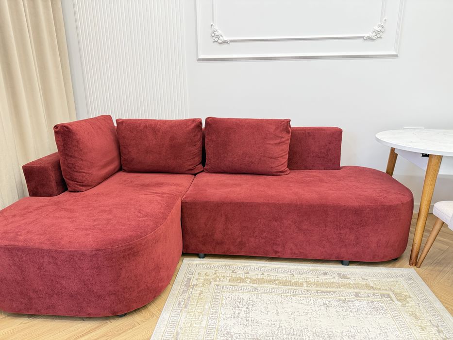 Продам диван 240 см