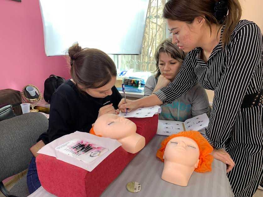 Обучение наращивание ресниц