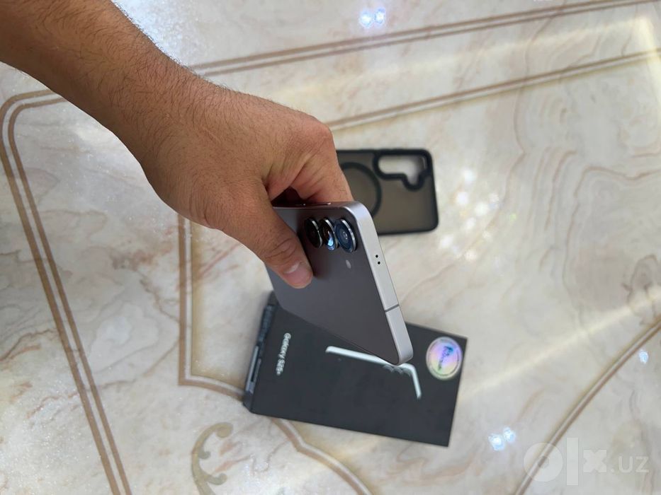 Samsung Galaxy S25 plus