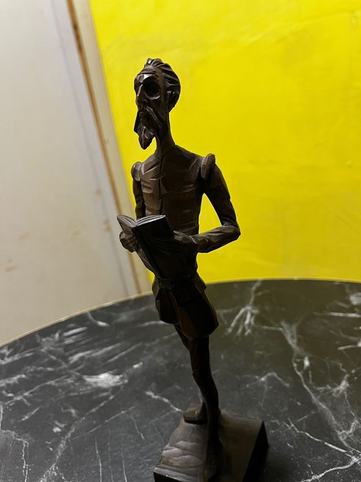 Дървена статуетка на Дон Кихот