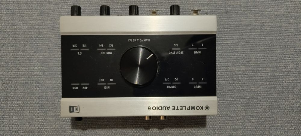 Аудио интерфейс NI Komplete Audio 6