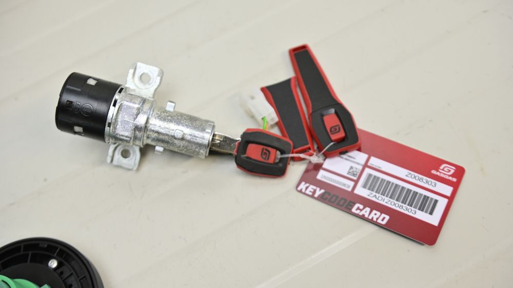 Set chei contact cu buson rezervor pentru GasGas ES/SM 700 2020–2024